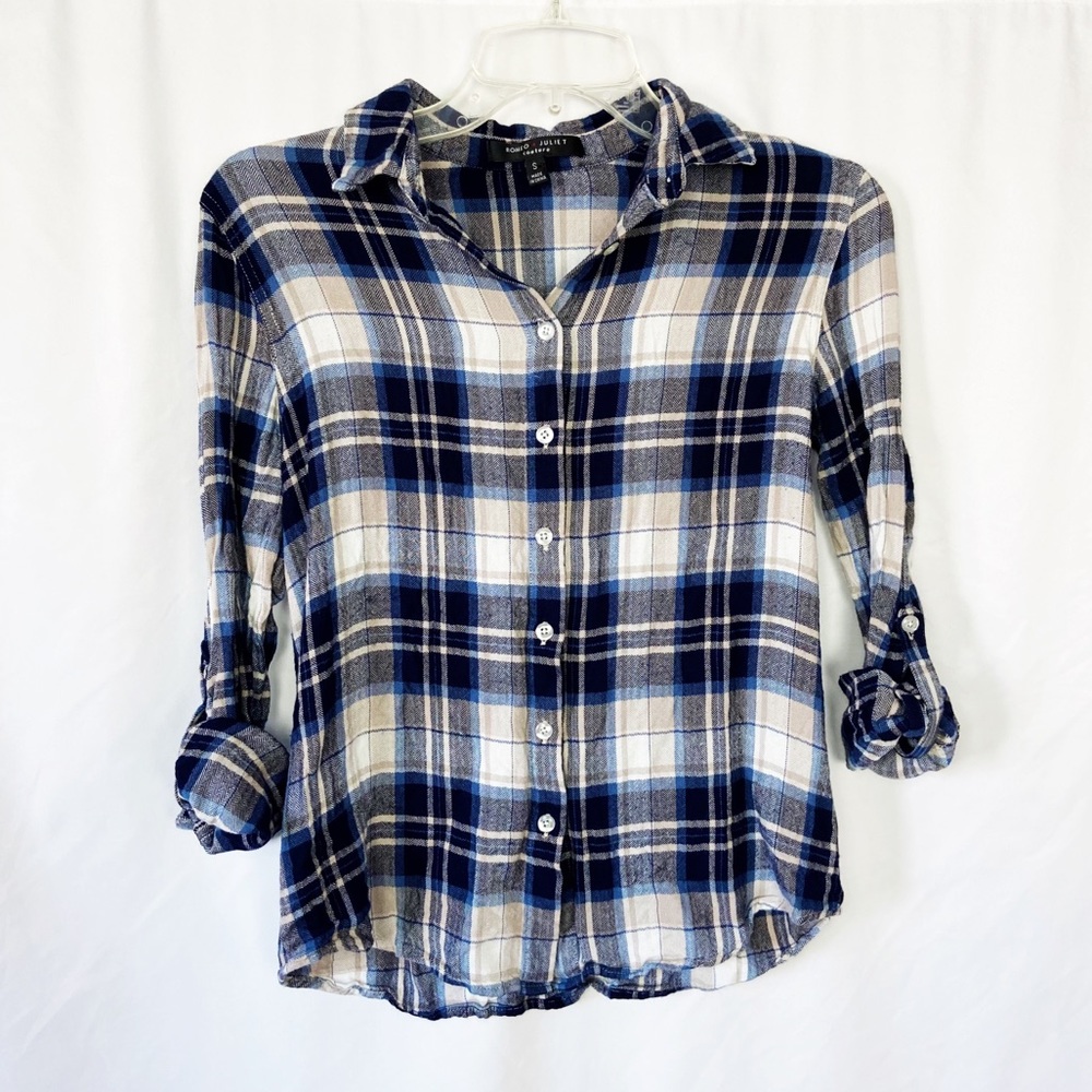 Romeo & Juliet Couture blue plaid button up S